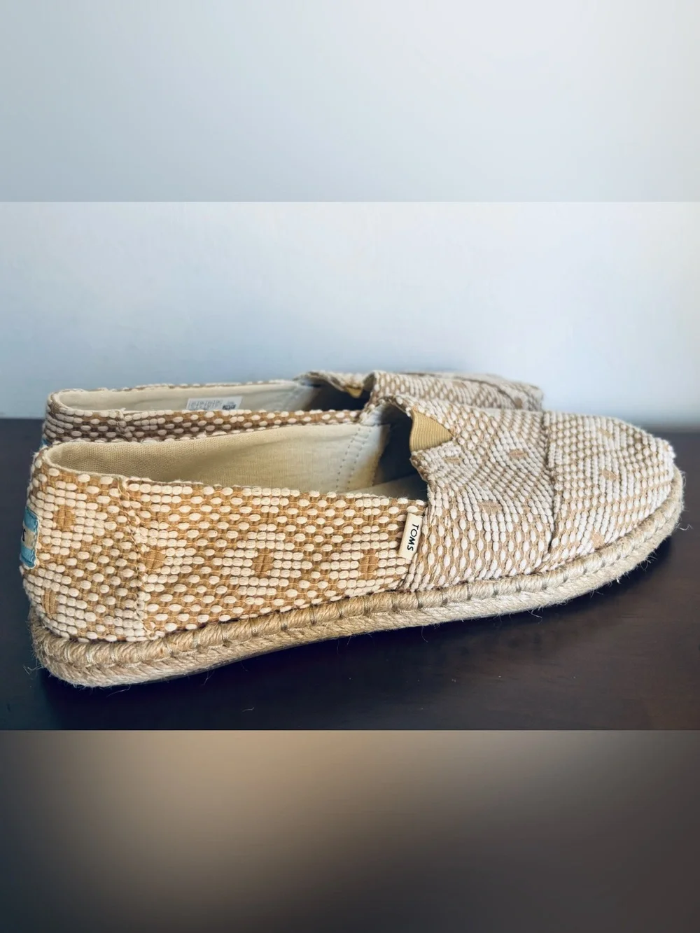 Toms Woven Tan & Cream Slip-On Loafers  Women’s (Size 10) NWOT